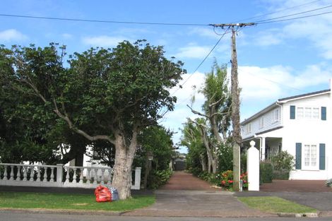 Photo of property in 7 Saltburn Road, Milford, Auckland, 0620