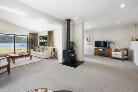 Photo of property in 7 Steep Street, Lake Okareka, Rotorua, 3076