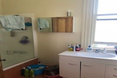 Photo of property in 4 Te Wharepouri Street, Berhampore, Wellington, 6023