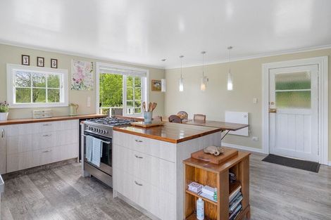 Photo of property in 1033 Masterton Castlepoint Road, Tauweru, Masterton, 5889