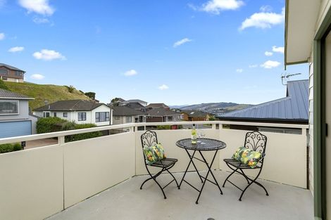 Photo of property in 5 Meadowcroft Grove, Johnsonville, Wellington, 6037