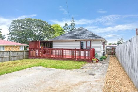 Photo of property in 9 Lloyd Avenue, Papatoetoe, Auckland, 2025
