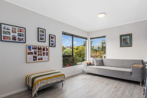 Photo of property in 11 Picketboat Lane, Whitby, Porirua, 5024