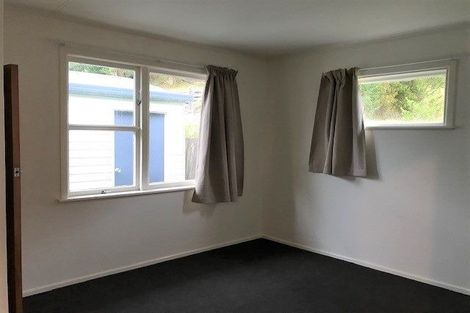 Photo of property in 171 Sievers Grove, Cannons Creek, Porirua, 5024