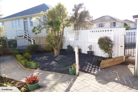 Photo of property in 16 Milford Avenue, Calton Hill, Dunedin, 9012