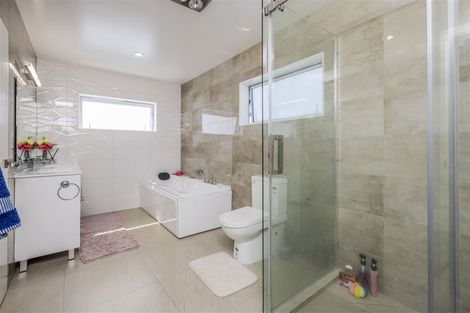 Photo of property in 11 Reding Street, Takanini, 2112