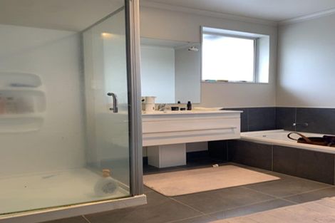 Photo of property in 5/46 Packspur Drive, Flat Bush, Auckland, 2016