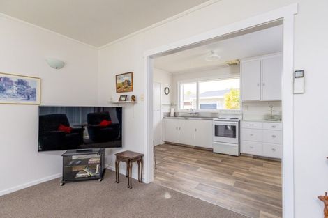 Photo of property in 1-11/94 Avenue Road, West End, Timaru, 7910