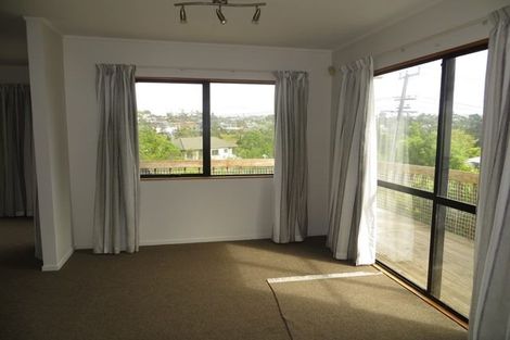 Photo of property in 1/56 Glencoe Road, Browns Bay, Auckland, 0630