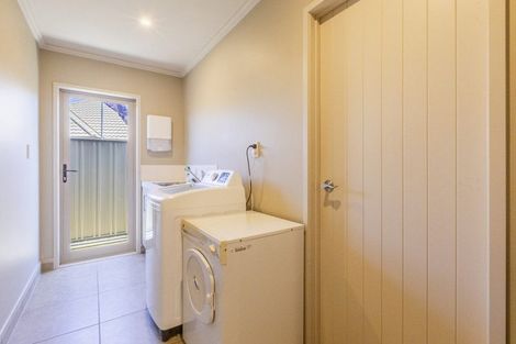 Photo of property in 35 Pinotage Drive, Greenmeadows, Napier, 4112