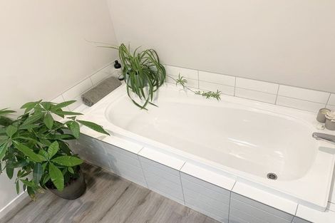 Photo of property in 28 Brian Keogh Lane, Wigram, Christchurch, 8025