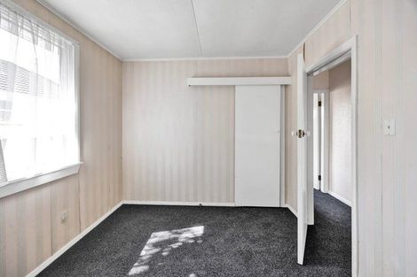 Photo of property in 6 Buchanan Place, Hawera, 4610