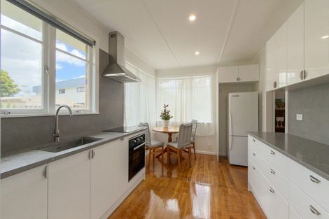 Photo of property in 118a Tamaki Road, Whangamata, 3620