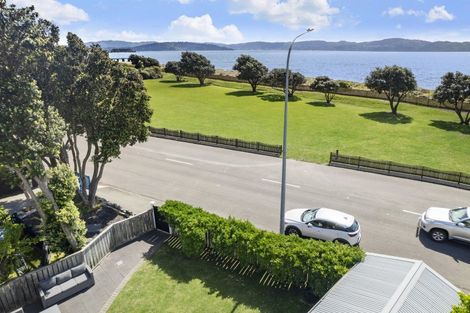 Photo of property in 23 Marine Parade, Eastbourne, Lower Hutt, 5013