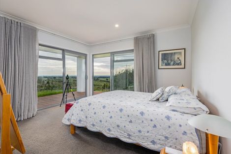 Photo of property in 12 Fleetwood Lane, Turitea, Palmerston North, 4472