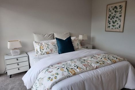 Photo of property in 1e Currey Crescent, Milford, Auckland, 0620