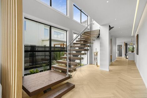 Photo of property in 18 Pukeko Road, Hobsonville, 0616