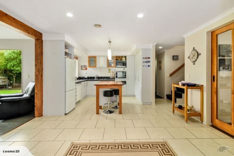 Photo of property in 16 Caulfield Place, Pukehangi, Rotorua, 3015