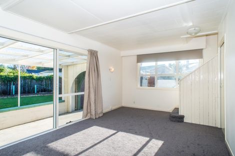 Photo of property in 30 Turenne Street, Inner Kaiti, Gisborne, 4010