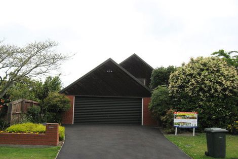 Photo of property in 11 Felstead Place, Avonhead, Christchurch, 8042