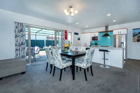 Photo of property in 14 Saint Peters Close, Woolston, Christchurch, 8062