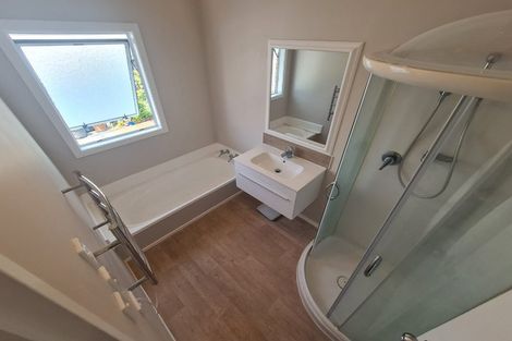 Photo of property in 4 Delaware Grove, Totara Park, Upper Hutt, 5018