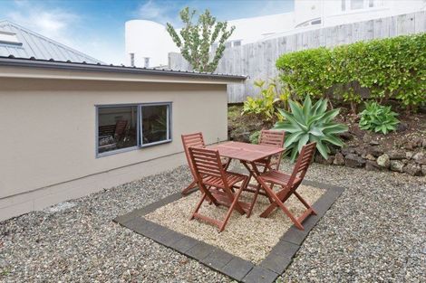 Photo of property in 203 Campbell Road, Greenlane, Auckland, 1061