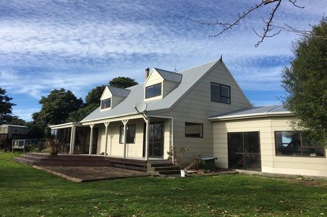 Photo of property in 557 Inland Road North, Onaero, Waitara, 4383