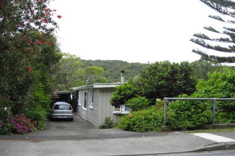 Photo of property in 13 Weranui Road, Waiwera, 0994