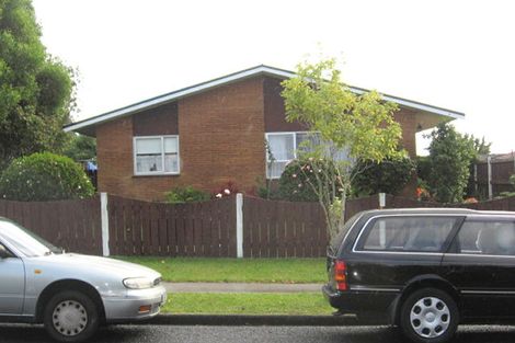 Photo of property in 1/14 Cromdale Avenue, Highland Park, Auckland, 2010