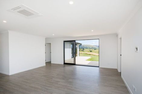 Photo of property in 132 Kingsdale Park Drive, Aokautere, Palmerston North, 4471