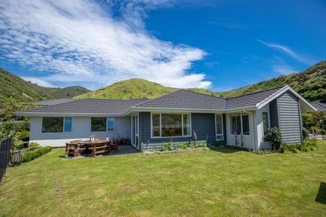 Photo of property in 1 Bristol Lane, Atawhai, Nelson, 7010