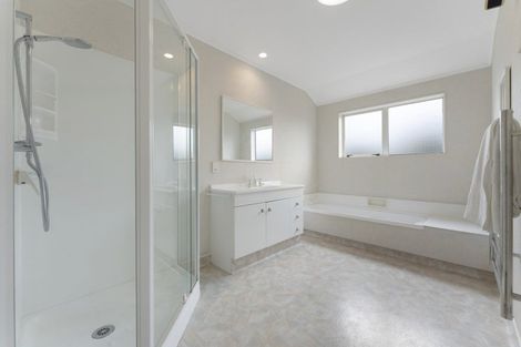 Photo of property in 2 Fauchelle Court, Feilding, 4702