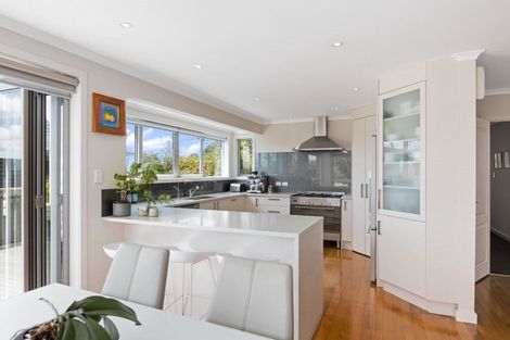 Photo of property in 105 Kowhai Road, Mairangi Bay, Auckland, 0630