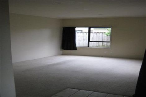 Photo of property in 27 Heathridge Place, Burswood, Auckland, 2013
