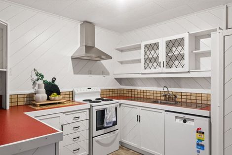 Photo of property in 20 Lysnar Street, Okitu, Gisborne, 4010