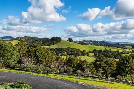 Photo of property in 362e Whananaki North Road, Opuawhanga, Hikurangi, 0181