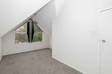 Photo of property in 76a Wood Street, Takaro, Palmerston North, 4410