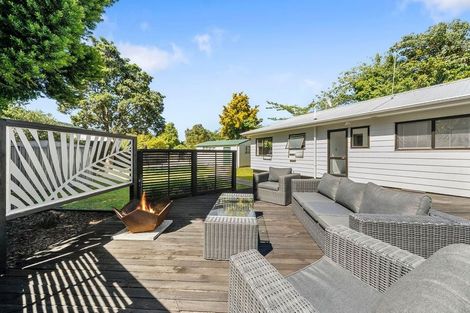 Photo of property in 17a Wairere Grove, Paraparaumu, 5032