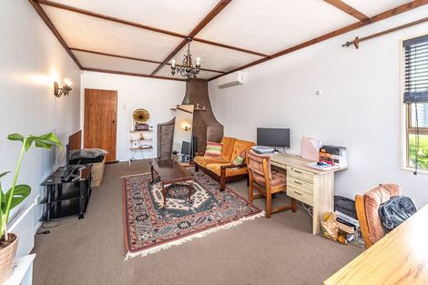 Photo of property in 10 Seafront Road, Castlecliff, Whanganui, 4501