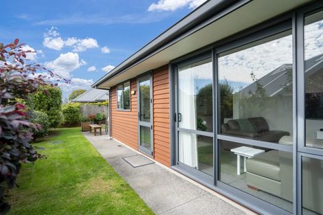 Photo of property in 11 Clifford Close, Leamington, Cambridge, 3432