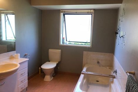 Photo of property in 4 Cranbrook Place, Rototuna North, Hamilton, 3210