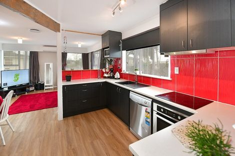 Photo of property in 53b Springs Road, Parakai, 0830