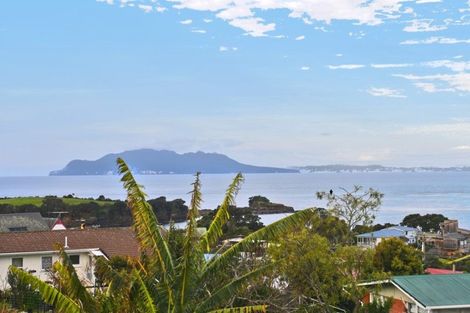 Photo of property in 51 Barrier View Road, Leigh, 0985