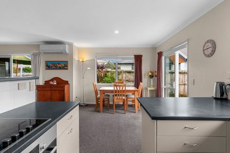 Photo of property in 12 Weka Street, Mangawhai, 0505