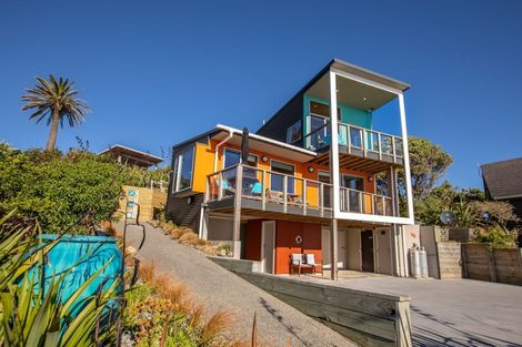 Photo of property in 15 The Esplanade, Raumati South, Paraparaumu, 5032