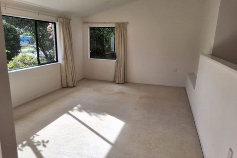 Photo of property in 53 Golfland Drive, Golflands, Auckland, 2013