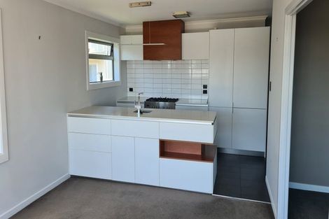 Photo of property in 53 Calvert Road, Lynmouth, New Plymouth, 4310