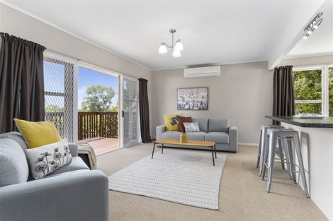 Photo of property in 29 Cron Avenue, Te Atatu South, Auckland, 0610