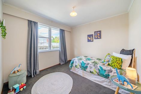 Photo of property in 16 Ruru Crescent, Heretaunga, Upper Hutt, 5018